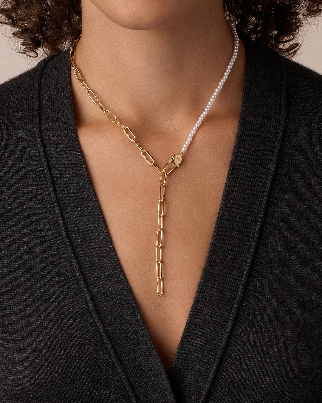 Florence Pearl Chain Necklace - Image 4