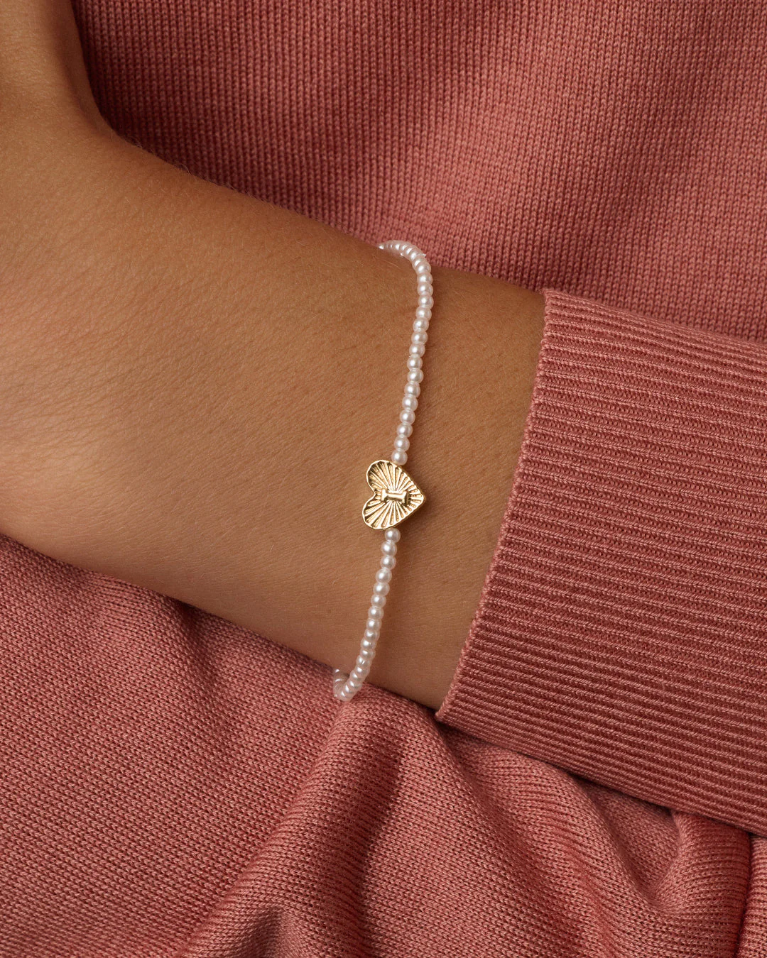 Pearl Vintage Heart Alphabet Bracelet - Image 34